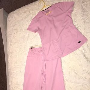 Light pink scrubs NWOT